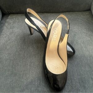KORS Michael Kors round toe black patent slingback heels 7.5